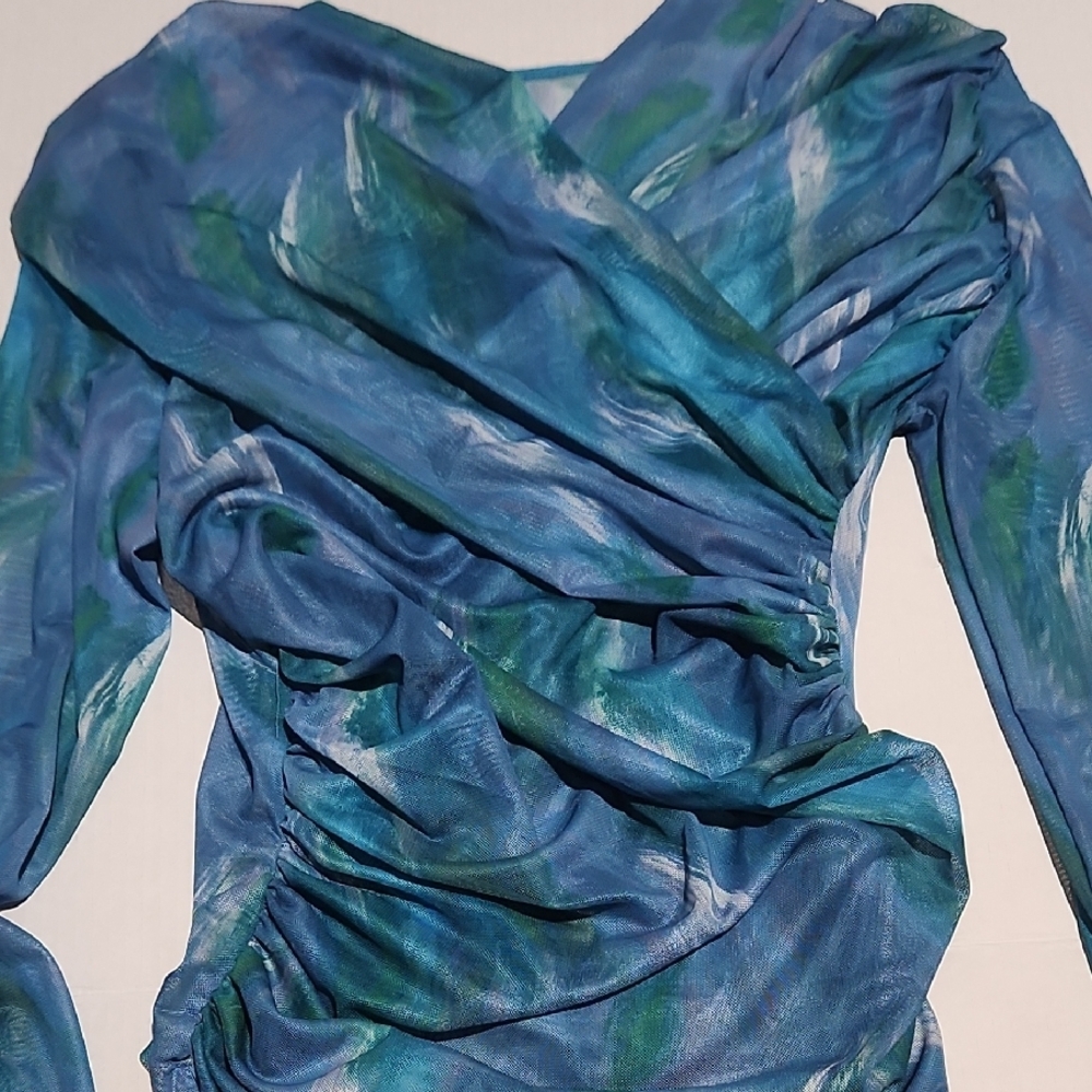 Blue and Green Abstract Long Sleeve Top
